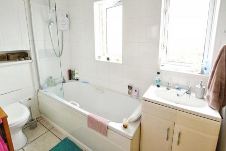 1 bedroom Studio flat to let in Tom Price Close, Fairview, Cheltenham, GL52