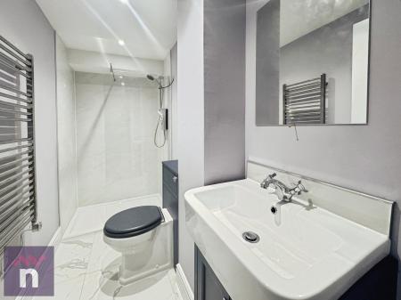 1 bedroom Flat to let in Grosvenor Street, Central, Cheltenham, GL52