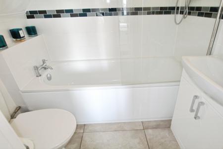 1 bedroom House share to let in Ash Lane, Down Hatherley, Gloucester, GL2