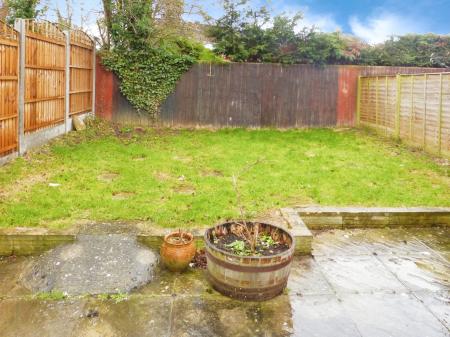 2 bedroom Semi-detached house to let in Meadow Lea, Bishops Cleeve, GL52