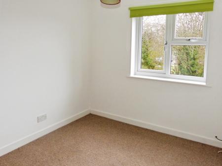 2 bedroom Semi-detached house to let in Meadow Lea, Bishops Cleeve, GL52