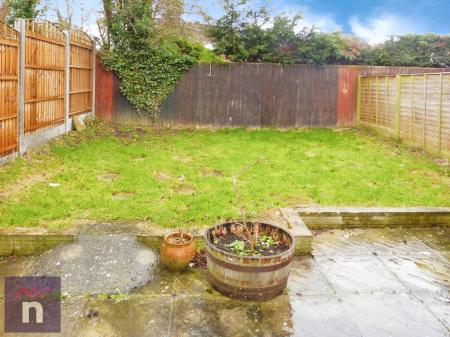 2 bedroom Semi-detached house to let in Meadow Lea, Bishops Cleeve, GL52