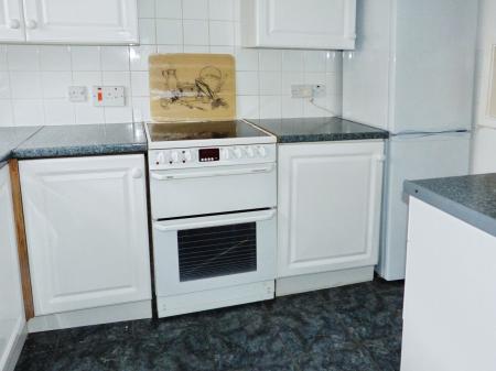 2 bedroom Semi-detached house to let in Meadow Lea, Bishops Cleeve, GL52