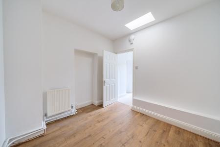 1 bedroom Studio flat to let in Lansdown Place, Cheltenham, GL50