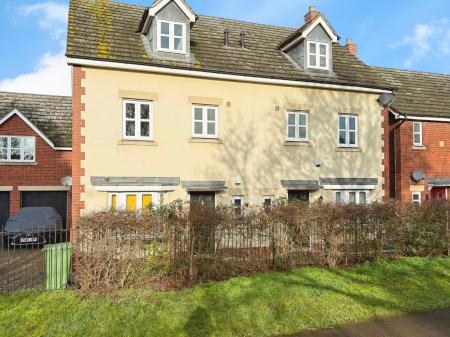 4 bedroom Semi-detached house to let in Persimmon Gardens, Cheltenham, GL51