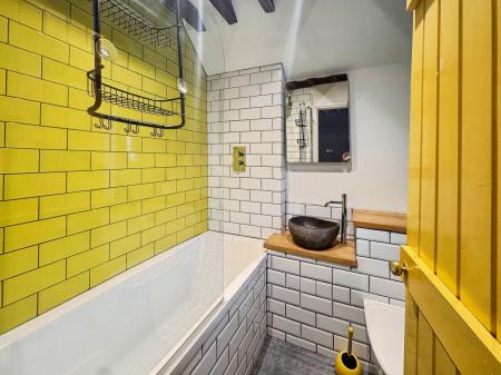 2 bedroom Cottage to let in Gloucester Street, Winchcombe, Winchcombe, GL54