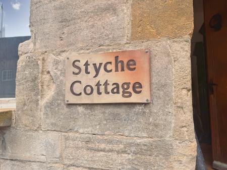 2 bedroom Cottage to let in Gloucester Street, Winchcombe, Winchcombe, GL54