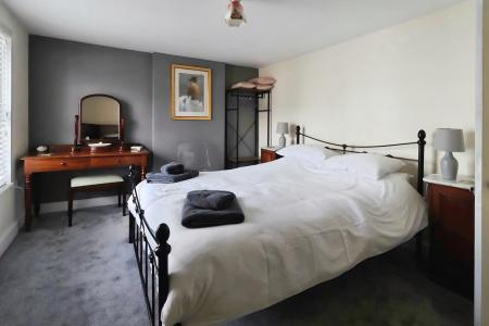 2 bedroom Cottage to let in North Street, Winchcombe, GL54