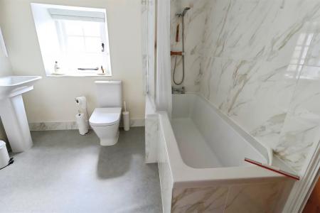 2 bedroom Cottage to let in North Street, Winchcombe, GL54