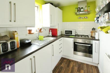 2 bedroom Flat to let in New Street,, Cheltenham, GL50