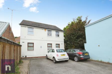 2 bedroom Flat to let in New Street,, Cheltenham, GL50