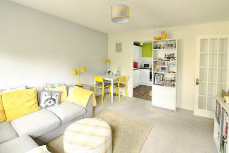 2 bedroom Flat to let in New Street,, Cheltenham, GL50