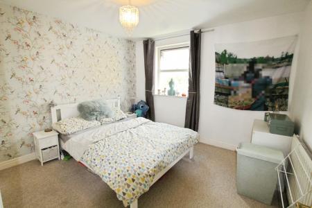 2 bedroom Flat to let in New Street,, Cheltenham, GL50