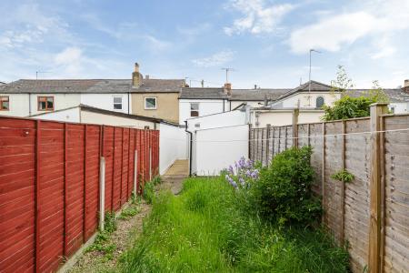 2 bedroom Terraced House to let in Rosehill Street, Cheltenham, GL52