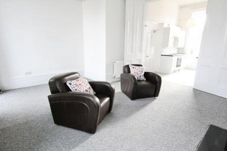 1 bedroom Flat to let in Lansdown Crescent, Lansdown, Cheltenham, GL50