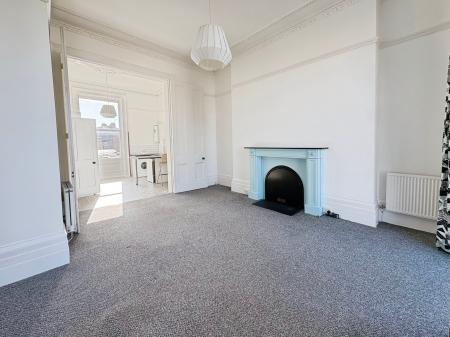 1 bedroom Flat to let in Lansdown Crescent, Lansdown, Cheltenham, GL50
