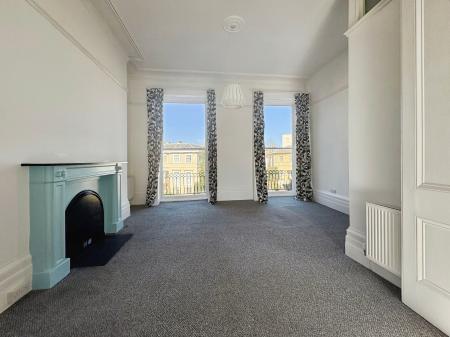 1 bedroom Flat to let in Lansdown Crescent, Lansdown, Cheltenham, GL50