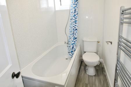 1 bedroom Flat to let in Lansdown Crescent, Lansdown, Cheltenham, GL50