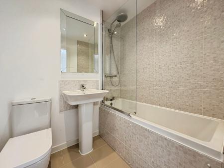 3 bedroom Terraced House to let in Fotescue Road, Bishops Cleeve, Cheltenham, GL52