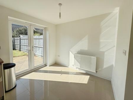 3 bedroom Terraced House to let in Fotescue Road, Bishops Cleeve, Cheltenham, GL52