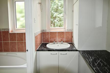 1 bedroom Studio flat to let in Tom Price Close, Fairview, Cheltenham, GL52