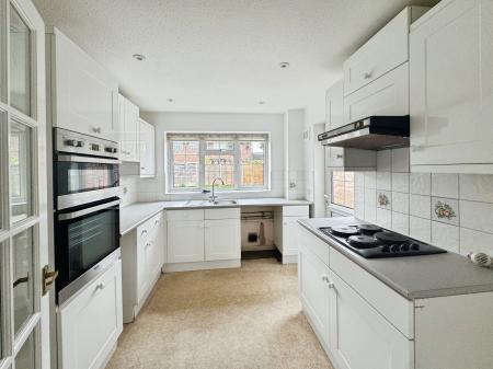 3 bedroom Terraced House to let in Thrush Close, Abbeydale, Gloucester, GL4