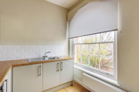 1 bedroom Flat to let in King Street, Cheltenham, GL50