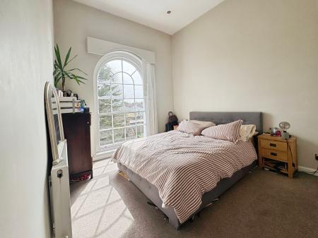 1 bedroom Flat to let in King Street, Cheltenham, GL50