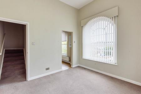 1 bedroom Flat to let in King Street, Cheltenham, GL50