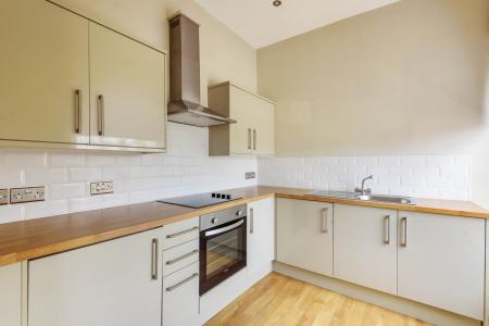 1 bedroom Flat to let in King Street, Cheltenham, GL50