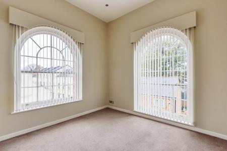 1 bedroom Flat to let in King Street, Cheltenham, GL50