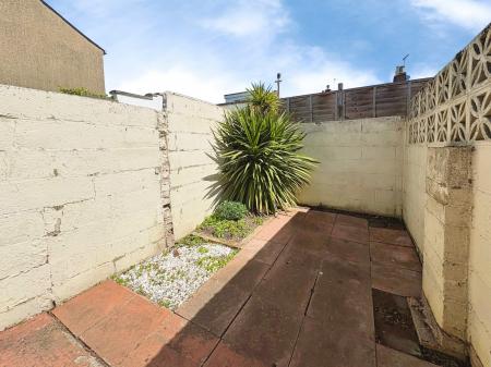 2 bedroom Terraced House to let in Union Street, Fairview, Cheltenham, GL52