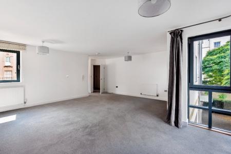 2 bedroom Flat to let in Imperial Lane, Cheltenham, GL50