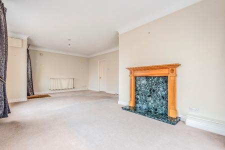 4 bedroom Terraced House to let in Lypiatt Street, Cheltenham, GL50
