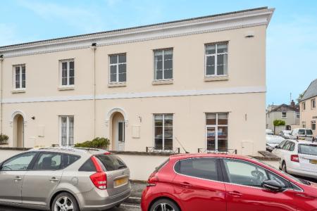 4 bedroom Terraced House to let in Lypiatt Street, Cheltenham, GL50