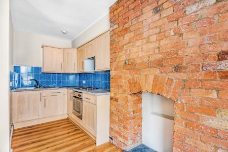 2 bedroom Flat to let in Prestbury Road, Cheltenham, GL52