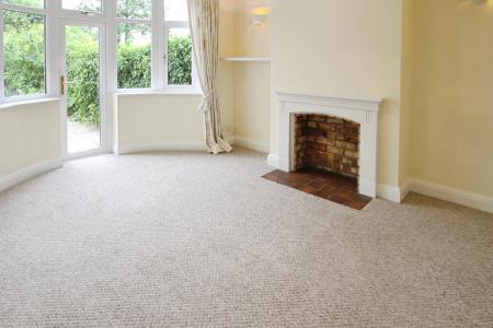 3 bedroom Semi-detached house to let in The Grove, Cheltenham, GL52