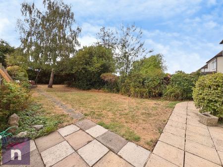 3 bedroom Semi-detached house to let in The Grove, Cheltenham, GL52