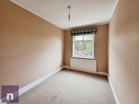 3 bedroom Semi-detached house to let in The Grove, Cheltenham, GL52