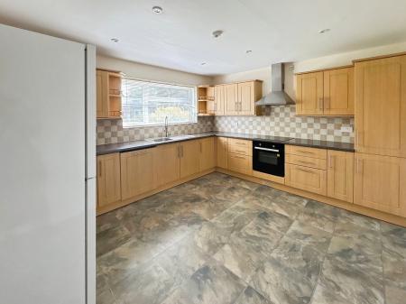 3 bedroom Semi-detached house to let in Hillfield, St Marks, Cheltenham, GL51