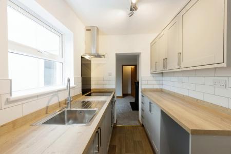 2 bedroom Terraced House to let in Keynsham Street, Cheltenham, GL52