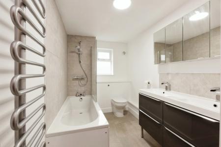 2 bedroom Terraced House to let in Keynsham Street, Cheltenham, GL52