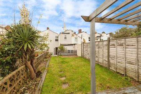 2 bedroom Terraced House to let in Keynsham Street, Cheltenham, GL52