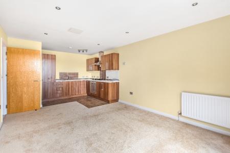 2 bedroom Flat to let in Dunalley Street, St Pauls, Cheltenham, GL50