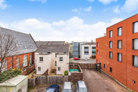 2 bedroom Flat to let in Dunalley Street, St Pauls, Cheltenham, GL50