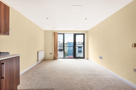 2 bedroom Flat to let in Dunalley Street, St Pauls, Cheltenham, GL50