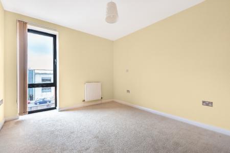 2 bedroom Flat to let in Dunalley Street, St Pauls, Cheltenham, GL50