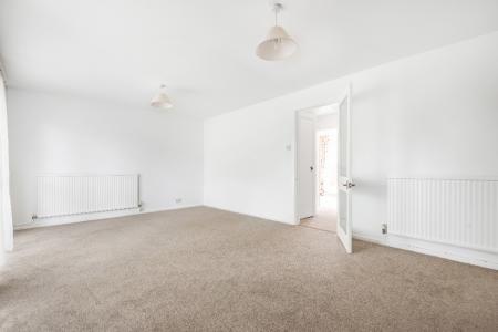 4 bedroom Semi-detached house to let in College Baths Road, Cheltenham, GL53