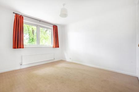 4 bedroom Semi-detached house to let in College Baths Road, Cheltenham, GL53