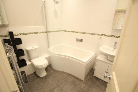 1 bedroom Flat to let in Evesham Road, Pittville, Cheltenham, GL52